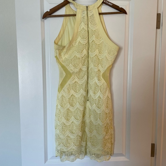 Yellow Lace Dress - Picture 4 of 6